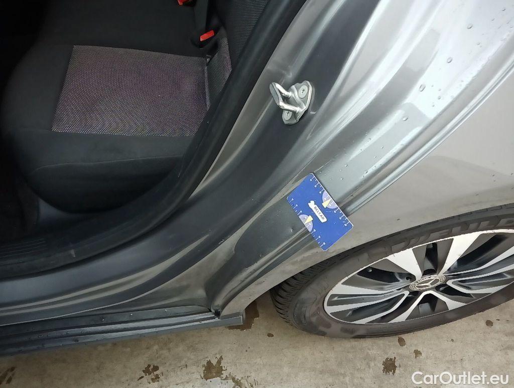 Mercedes  A-Klasse Mercedes-Benz  Limousine A 180 Business Solution 4d #36