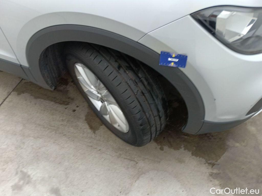 Volkswagen  T-CROSS Volkswagen  1.0 TSI 85kW Life DSG 5d #63