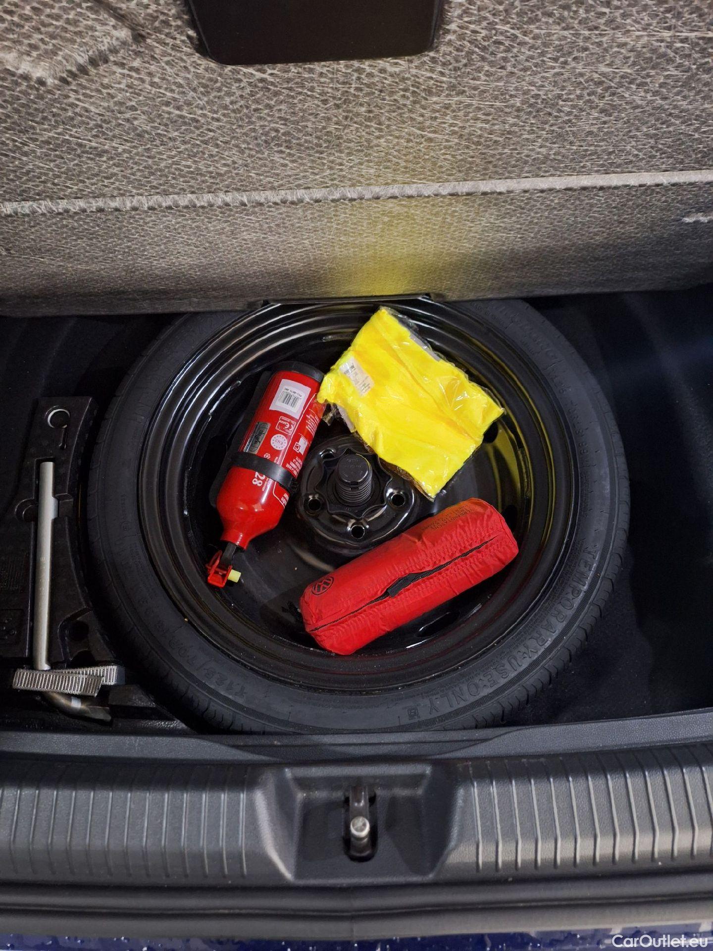 Volkswagen  Golf  VW, VIII '20, Volkswagen VIII 2.0 TDI 85kW Life DSG 5d #15