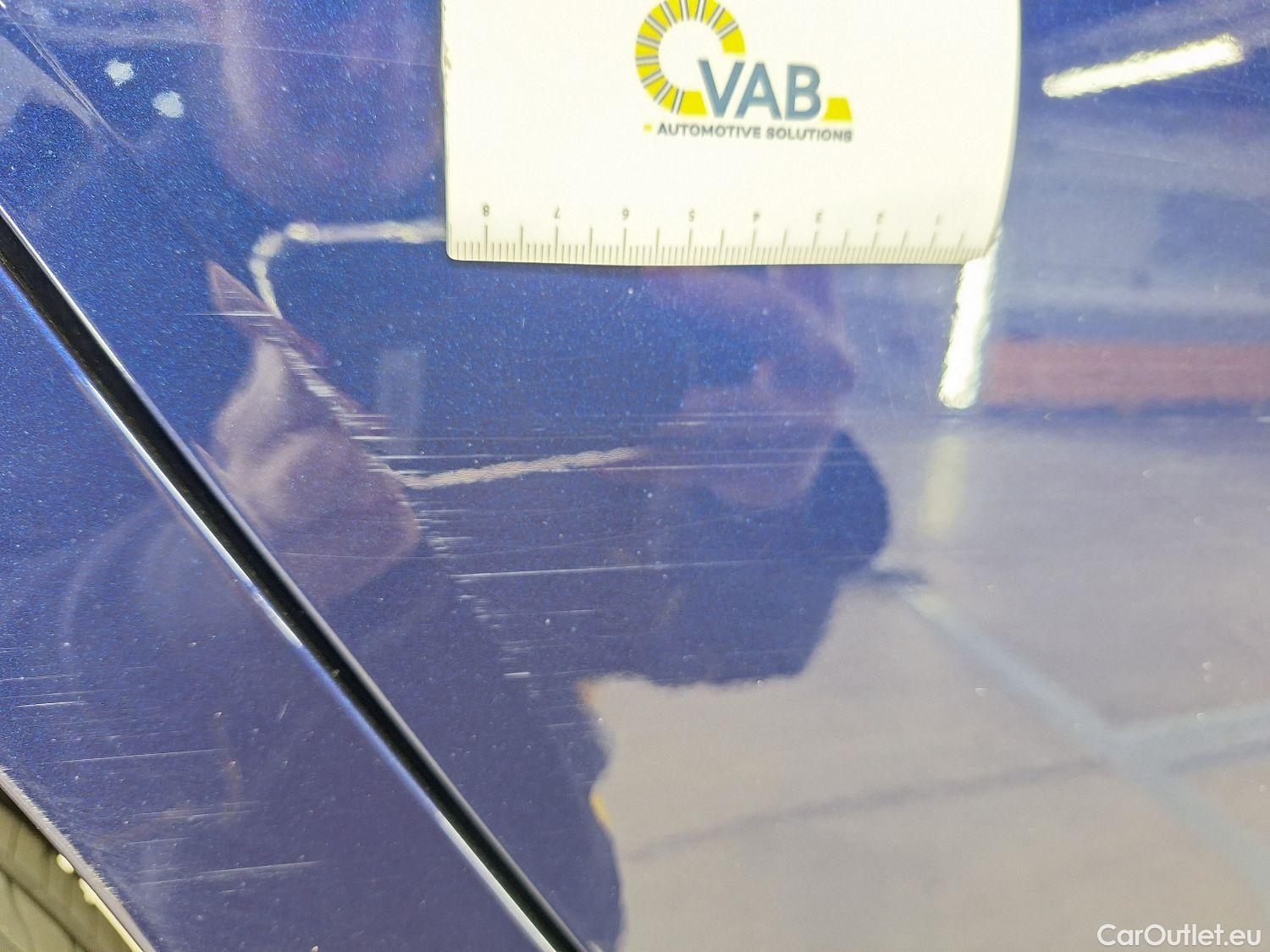 Volkswagen  Golf  VW, VIII '20, Volkswagen VIII 2.0 TDI 85kW Life DSG 5d #4