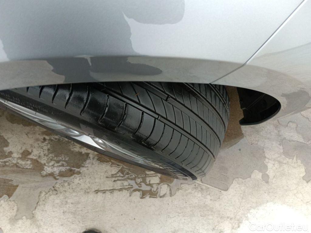 Bmw  Serie 2 BMW 2 Reeks Gran Coupé 216dA (85kW) 4d #15