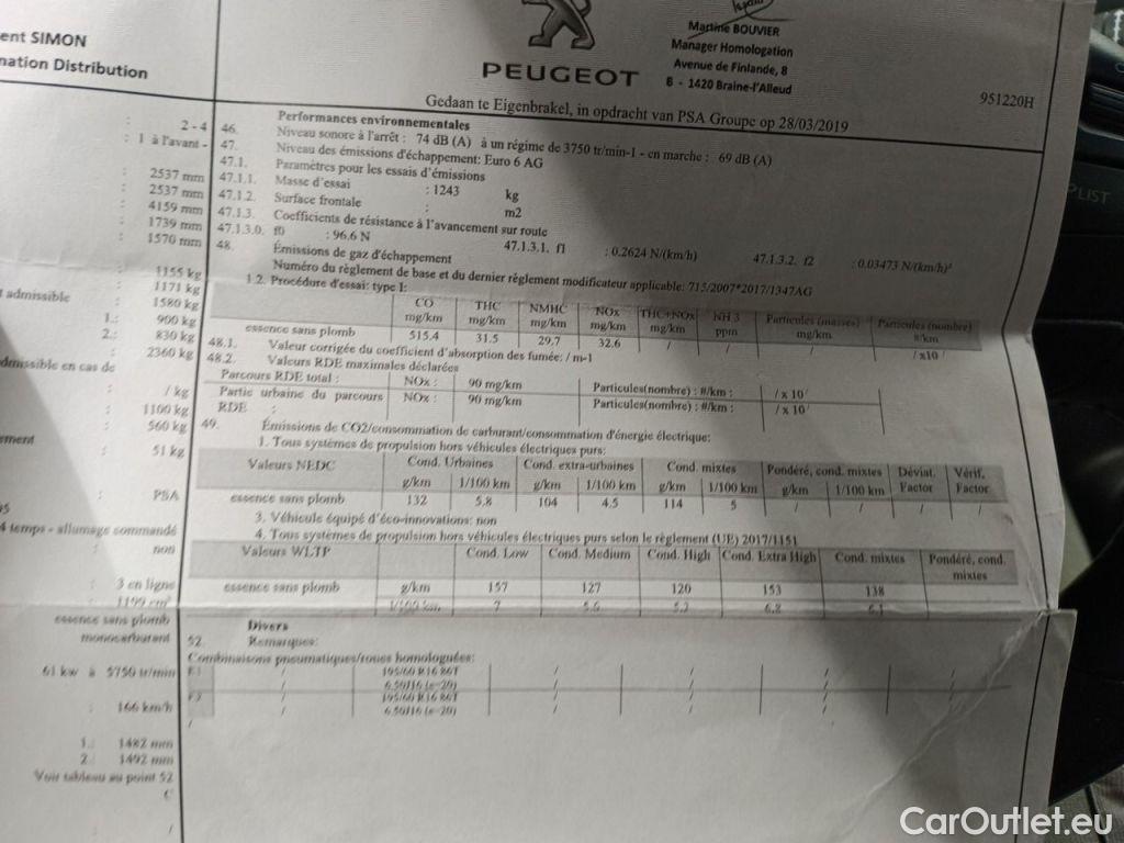 Peugeot  2008 Peugeot  1.2 Puretech 61kW S&S Active 5d #12