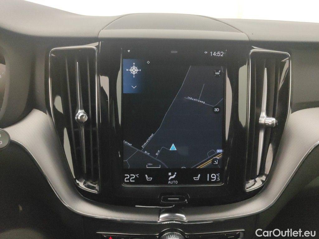 Volvo  XC60 VOLVO  DIESEL MILD HYBRID - 2.0 B4 197 AWD R-Design Geartronic 5d #11