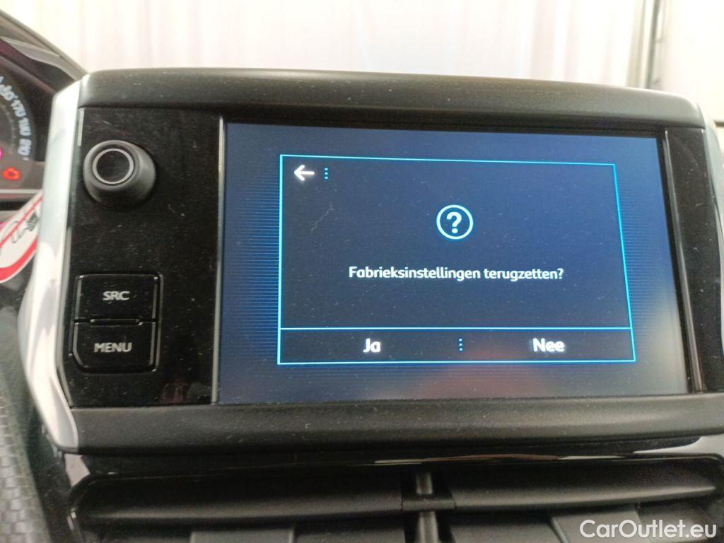 Peugeot  2008 Peugeot  1.2 Puretech 61kW S&S Active 5d #15