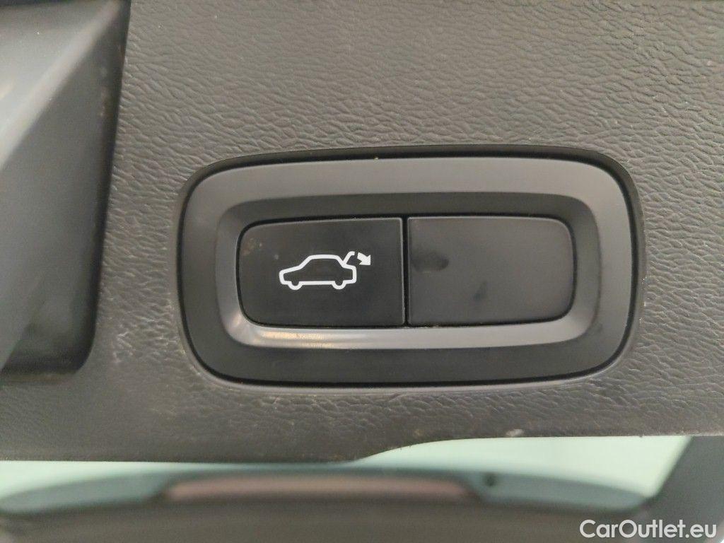 Volvo  XC60 VOLVO  DIESEL MILD HYBRID - 2.0 B4 197 AWD R-Design Geartronic 5d #34