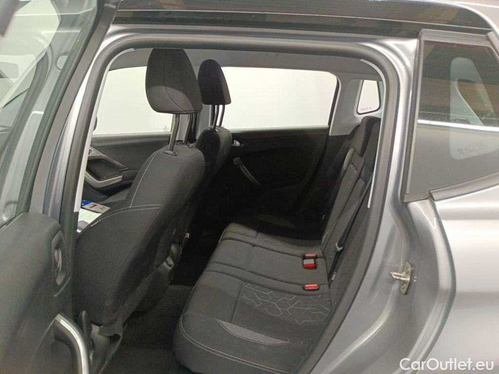 Peugeot  2008 Peugeot  1.2 Puretech 61kW S&S Active 5d #10