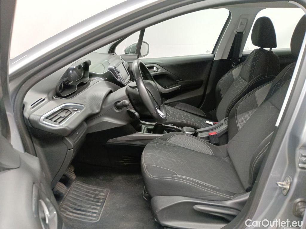 Peugeot  2008 Peugeot  1.2 Puretech 61kW S&S Active 5d #3