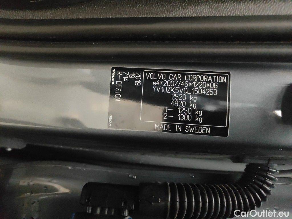 Volvo  XC60 VOLVO  DIESEL MILD HYBRID - 2.0 B4 197 AWD R-Design Geartronic 5d #17