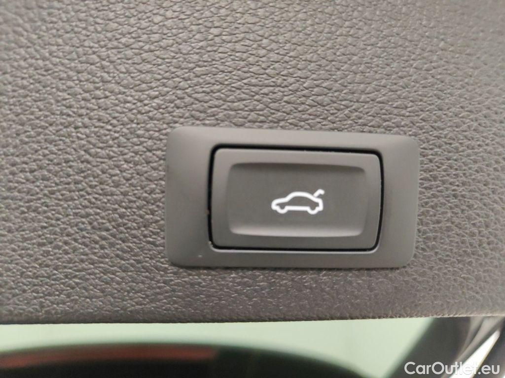 Audi  Q2 AUDI  - 2021 35 TFSI S tronic (MY23) 5d #28