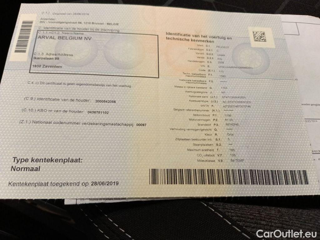 Peugeot  2008 Peugeot  1.2 Puretech 61kW S&S Active 5d #11