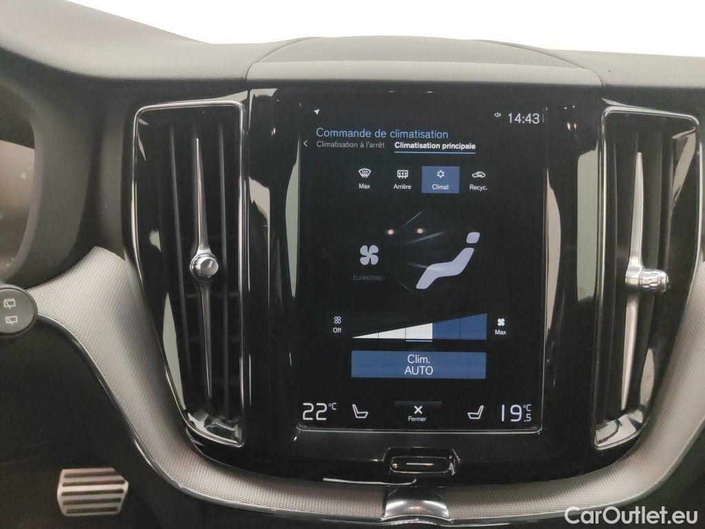 Volvo  XC60 VOLVO  DIESEL MILD HYBRID - 2.0 B4 197 AWD R-Design Geartronic 5d #33