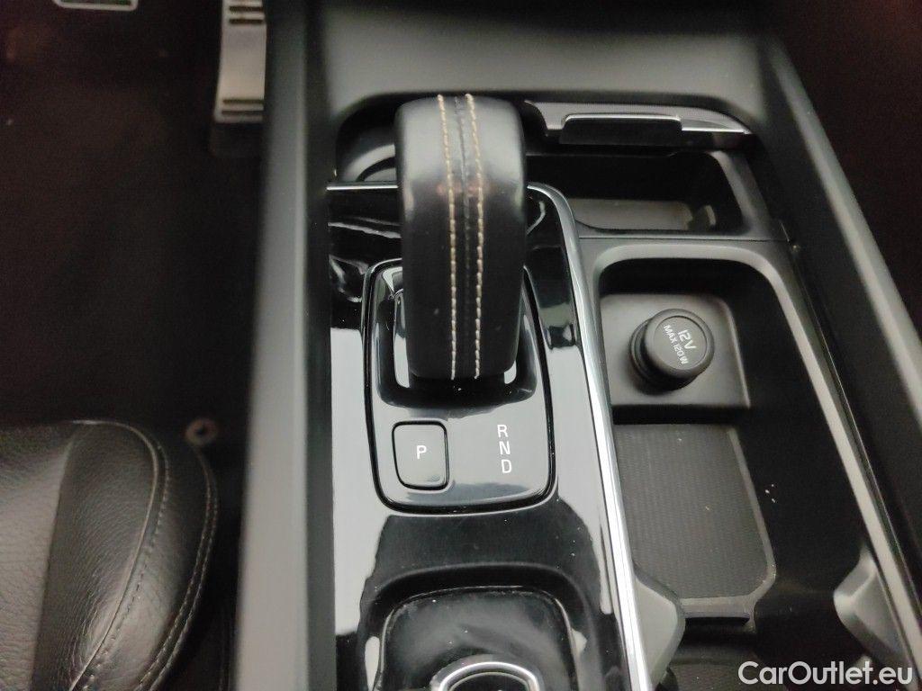 Volvo  XC60 VOLVO  DIESEL MILD HYBRID - 2.0 B4 197 AWD R-Design Geartronic 5d #32