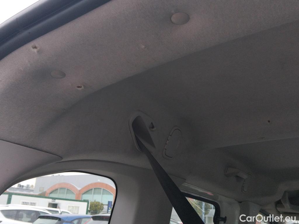  Citroen  Berlingo CITROEN  / 2018 / 4P / combi Talla M BlueHDi 100 S&S LIVE (AC) #14