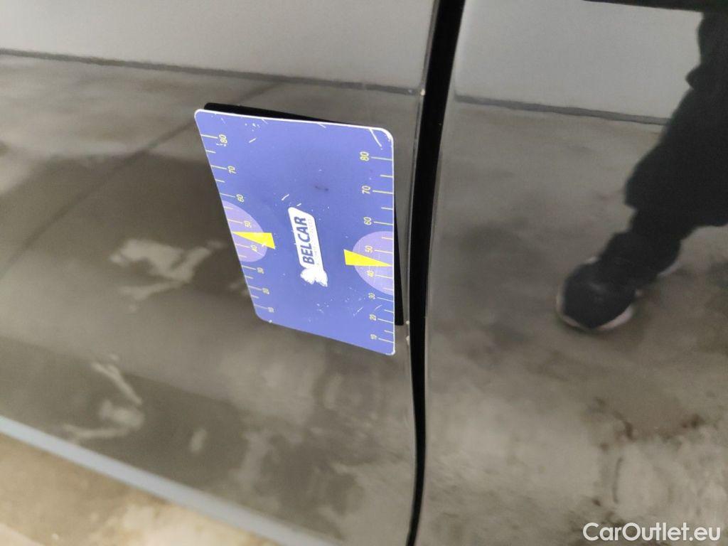 Bmw  Serie 3 BMW 3 - 2019 330eA 184 PHEV 4d #23