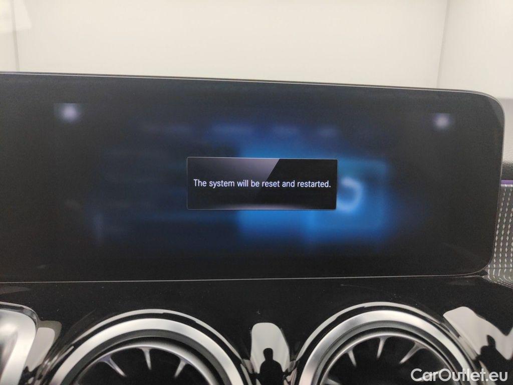 Mercedes  EQB MERCEDES  (X253) 66.5 kWh  250 190hp Business Line 5d #12