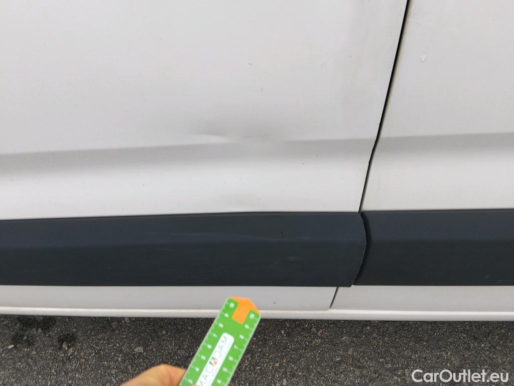  Citroen  Berlingo CITROEN  / 2018 / 4P / combi Talla M BlueHDi 100 S&S LIVE (AC) #45