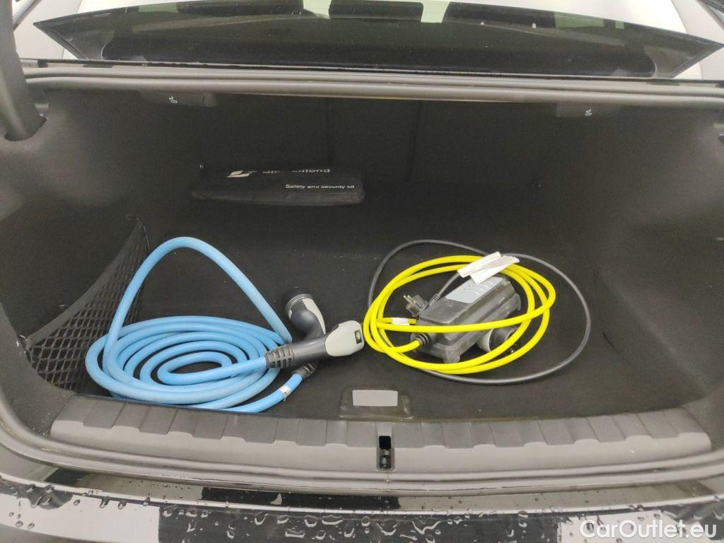 Bmw  Serie 3 BMW 3 - 2019 330eA 184 PHEV 4d #12