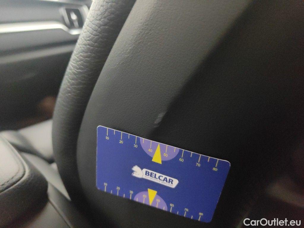 Volvo  XC60 VOLVO  DIESEL MILD HYBRID - 2.0 B4 197 AWD R-Design Geartronic 5d #67