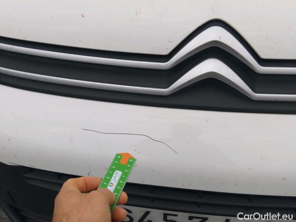  Citroen  Berlingo CITROEN  / 2018 / 4P / combi Talla M BlueHDi 100 S&S LIVE (AC) #35