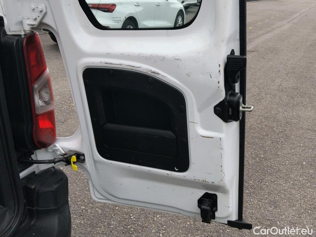  Citroen  Berlingo CITROEN  / 2018 / 4P / combi Talla M BlueHDi 100 S&S LIVE (AC) #3