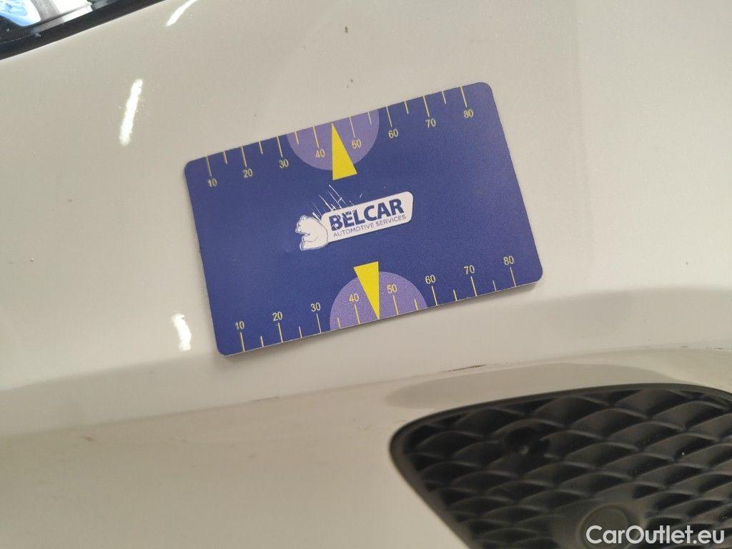 Mercedes  A-Klasse Mercedes-Benz  A 250 e Luxury Line 5d #31