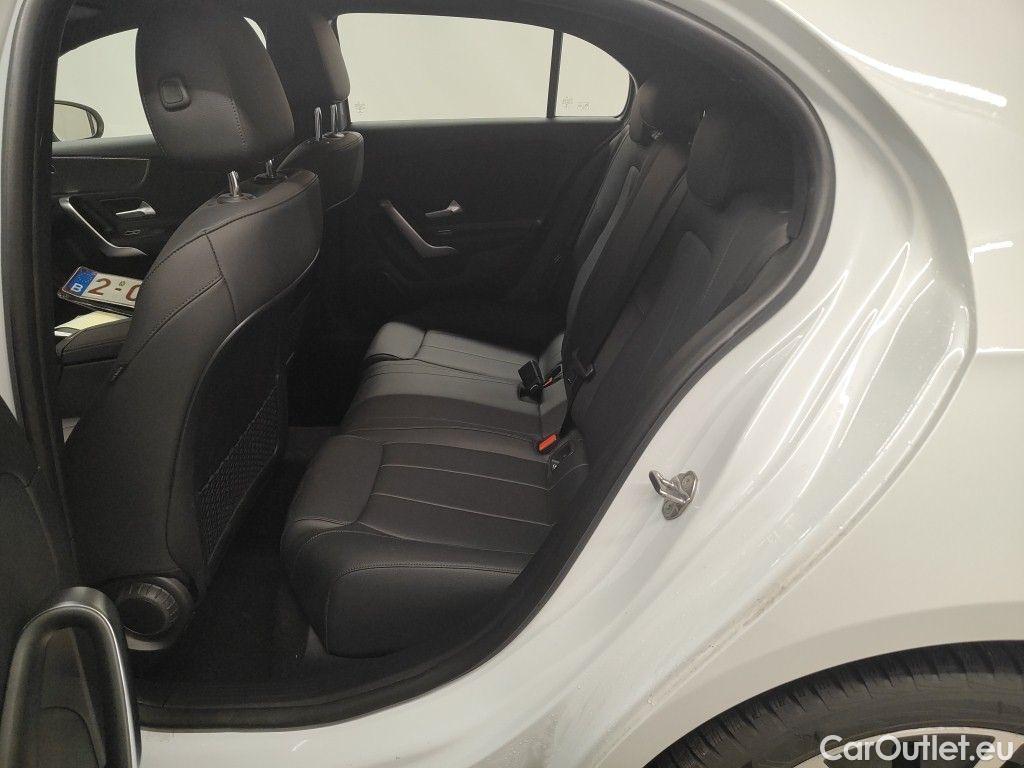 Mercedes  A-Klasse Mercedes-Benz  A 250 e Luxury Line 5d #10