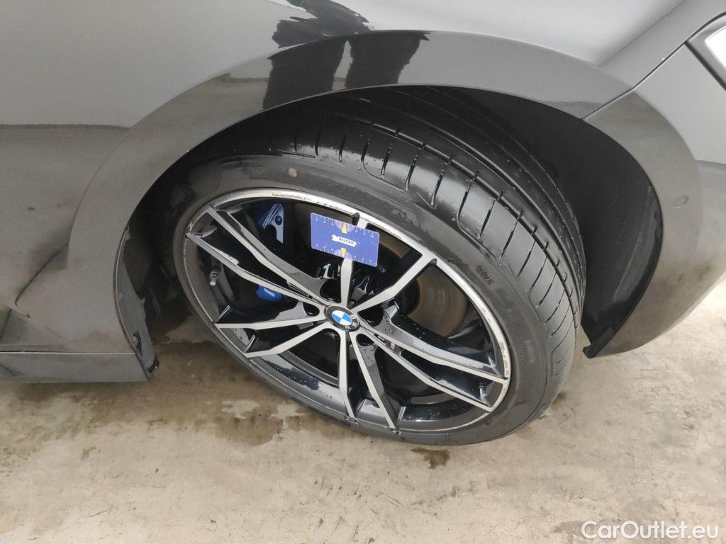 Bmw  Serie 3 BMW 3 - 2019 330eA 184 PHEV 4d #46