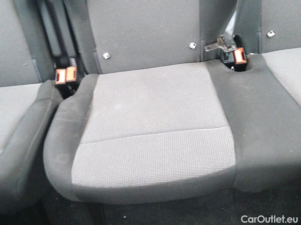  Citroen  Berlingo CITROEN  / 2018 / 4P / combi Talla M BlueHDi 100 S&S LIVE (AC) #25