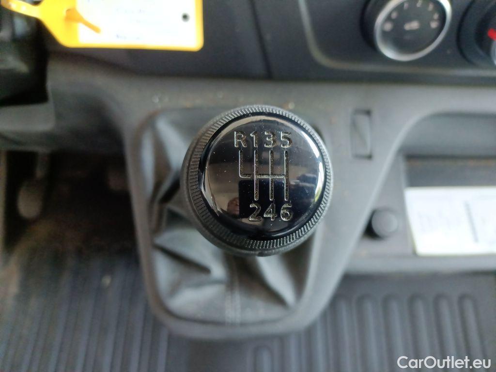 Renault  Master Renault  L2H2 En. Bl. dCi 150 - 3.5 Grand Confort 4d #24