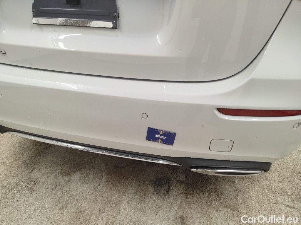 Mercedes  A-Klasse Mercedes-Benz  A 250 e Luxury Line 5d #21