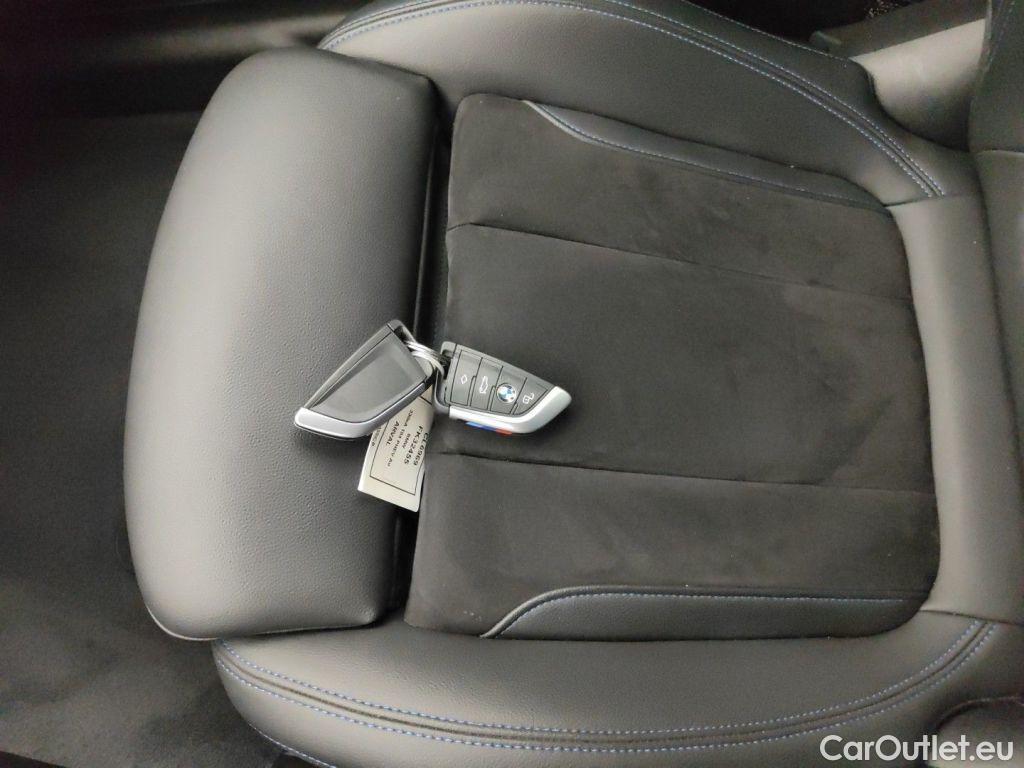 Bmw  Serie 3 BMW 3 - 2019 330eA 184 PHEV 4d #4