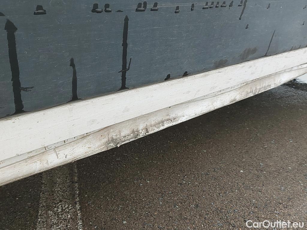  Opel  Movano OPEL  / 2021 / 4P / furgón Base L2H2 3.5T 2.2 BHDi 88kW #22