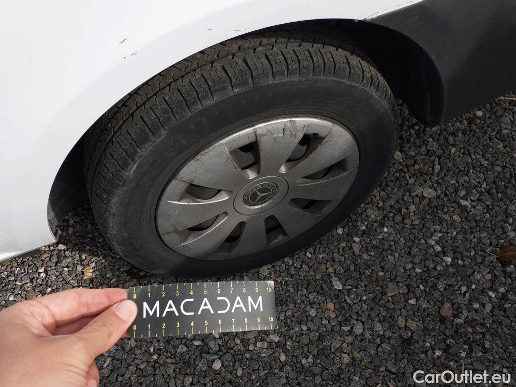  Mercedes  Vito MERCEDES-BENZ  / 2014 / 4P / furgón 111 CDI Larga #52