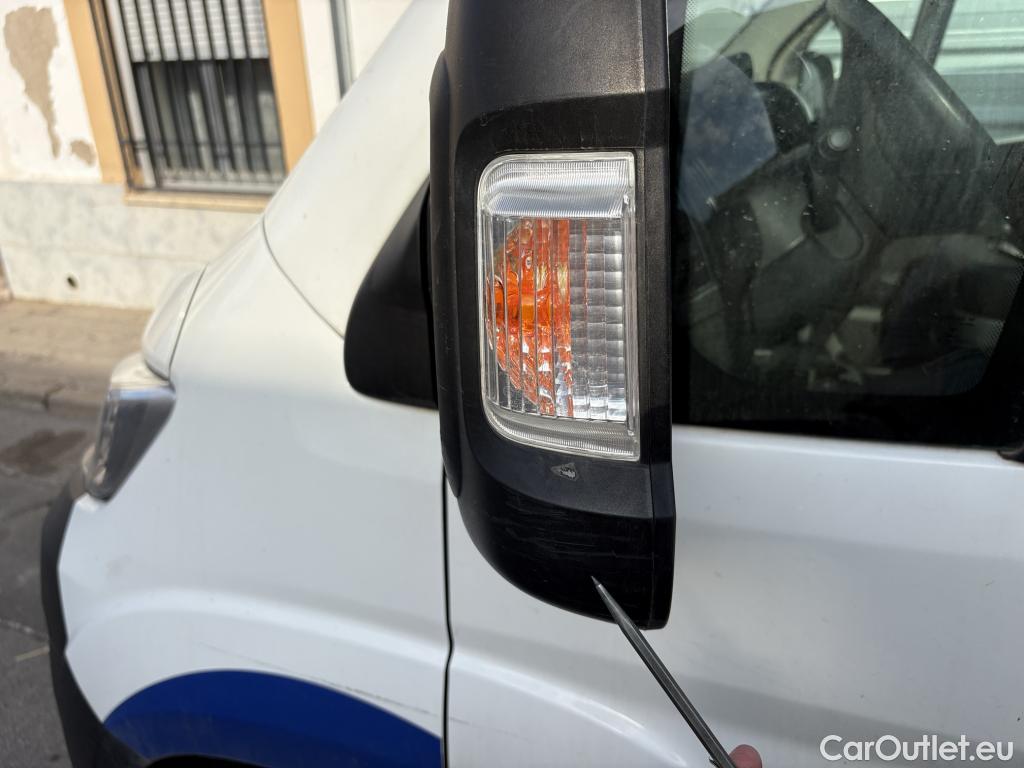 Citroen  Jumper CITROEN  / 2014 / 4P / furgón BlueHDi 103KW (140CV) Furgón 33L2H1  #54