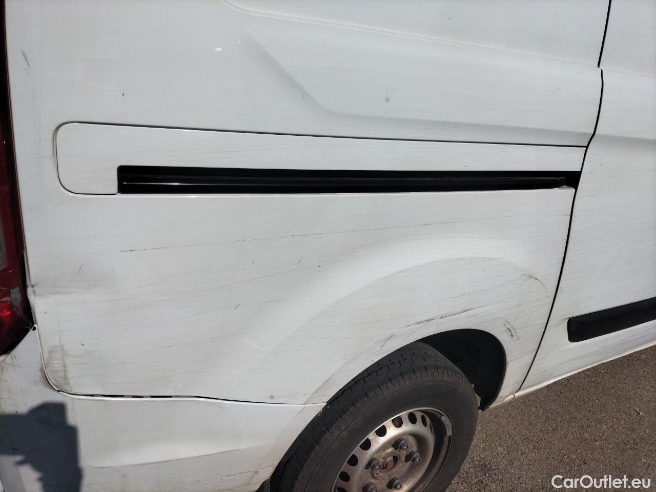 Ford  Transit  Custom Furgón 280 L1 Trend TDCi 105CV MT6 E6dT #67