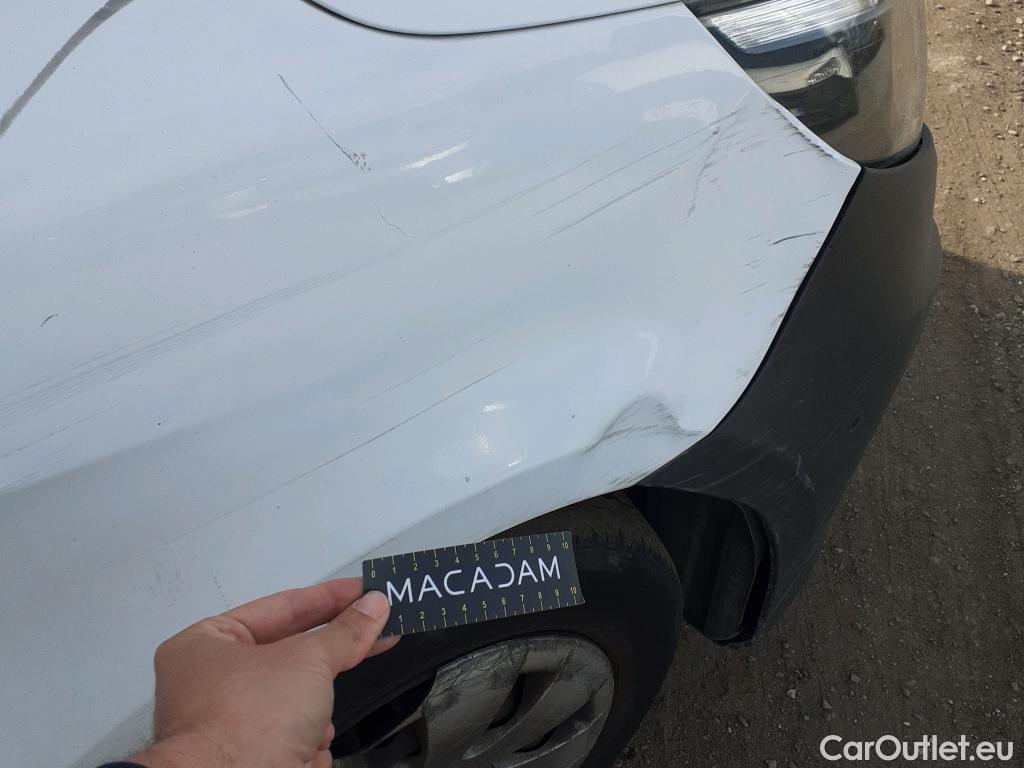  Mercedes  Vito MERCEDES-BENZ  / 2014 / 4P / furgón 111 CDI Larga #2