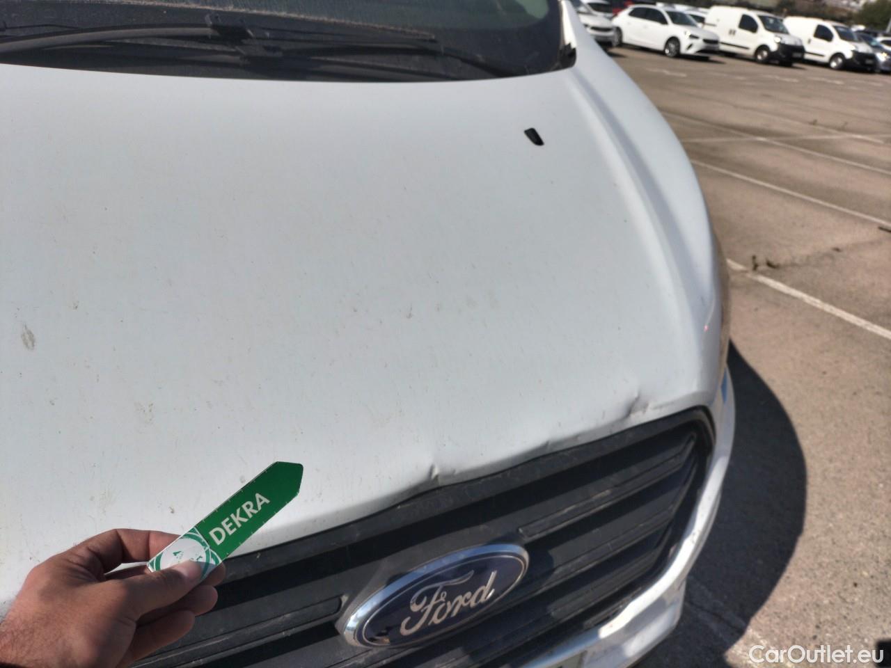 Ford  Transit  Custom Furgón 280 L1 Trend TDCi 105CV MT6 E6dT #9