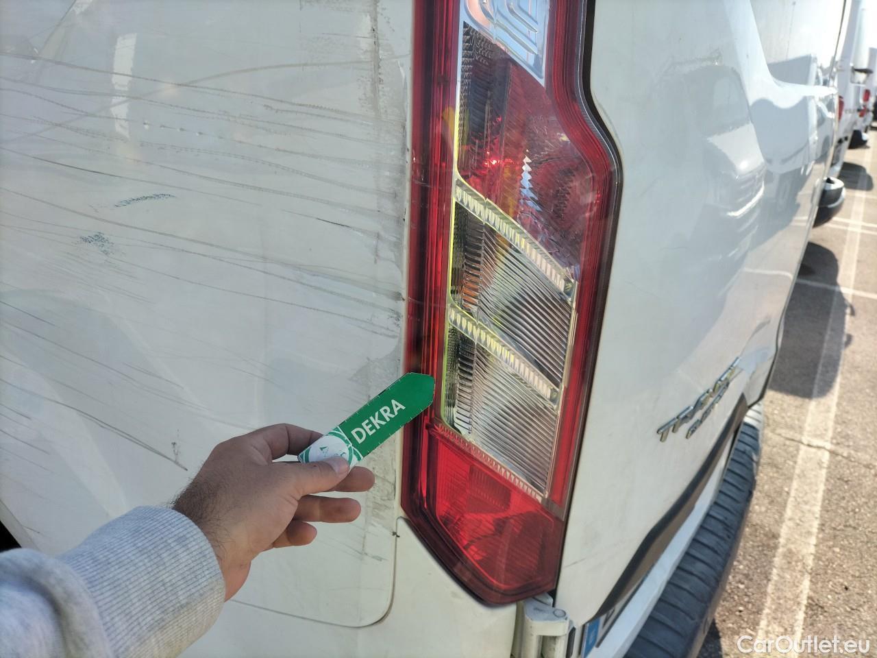 Ford  Transit  Custom Furgón 280 L1 Trend TDCi 105CV MT6 E6dT #44