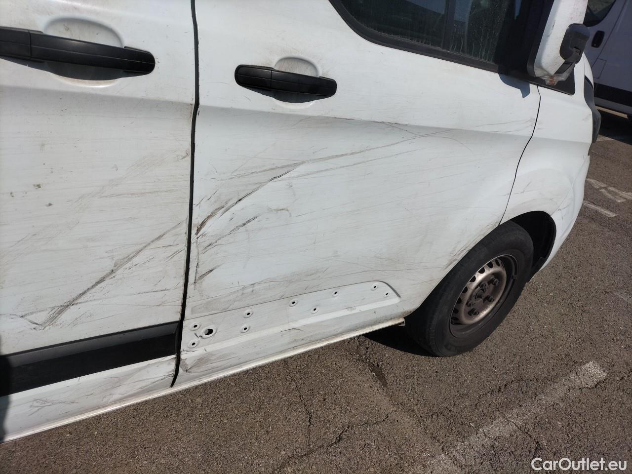 Ford  Transit  Custom Furgón 280 L1 Trend TDCi 105CV MT6 E6dT #79