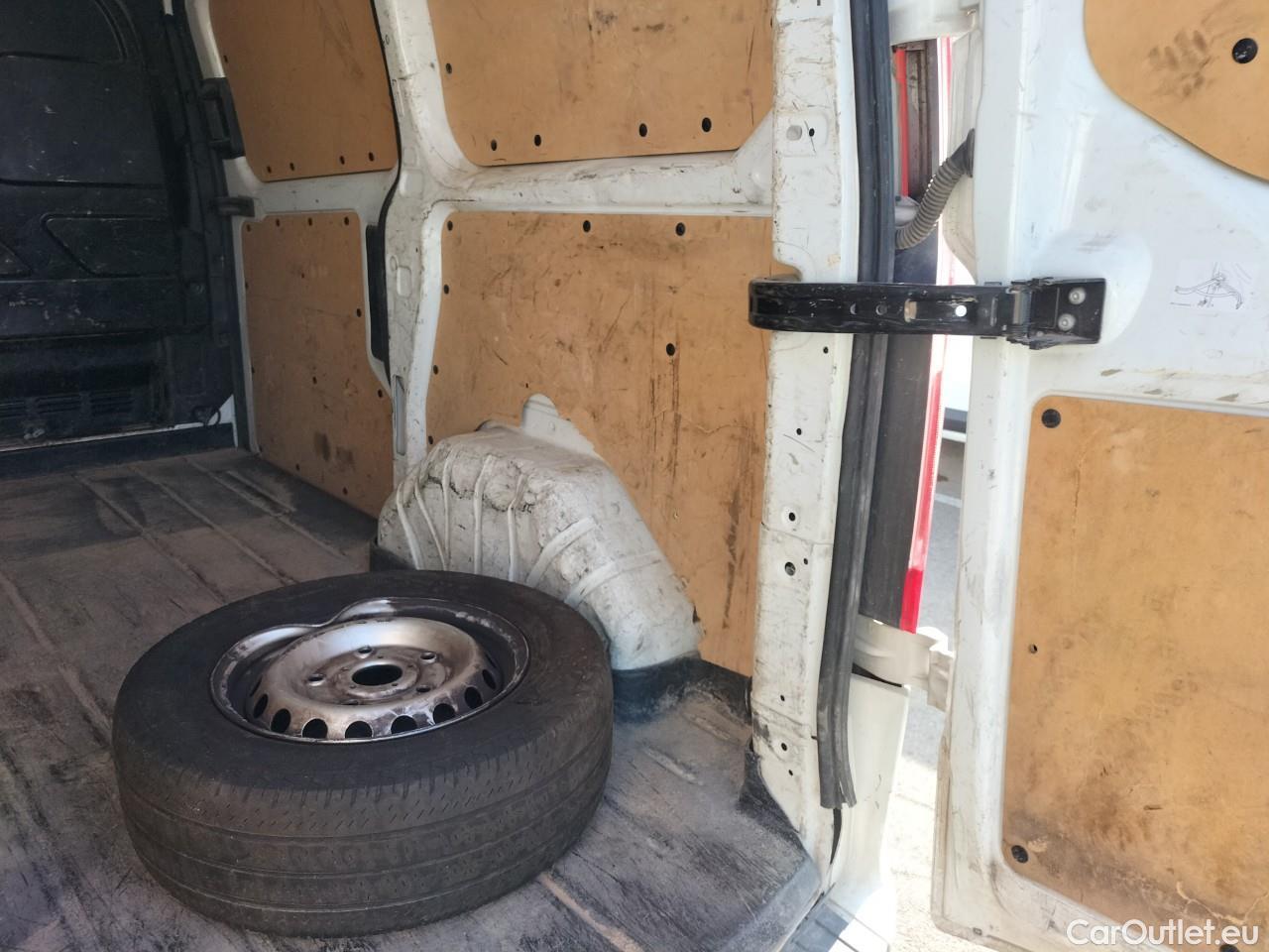 Ford  Transit  Custom Furgón 280 L1 Trend TDCi 105CV MT6 E6dT #62