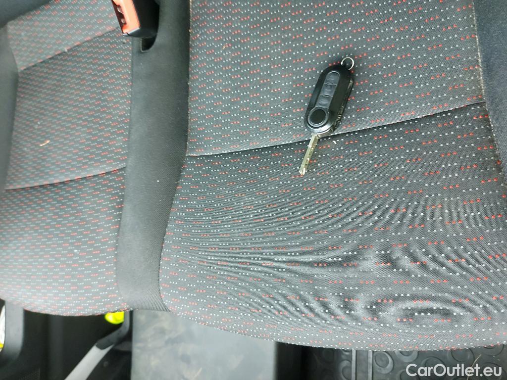  Opel  Movano OPEL  / 2021 / 4P / furgón Base L2H2 3.5T 2.2 BHDi 88kW #15