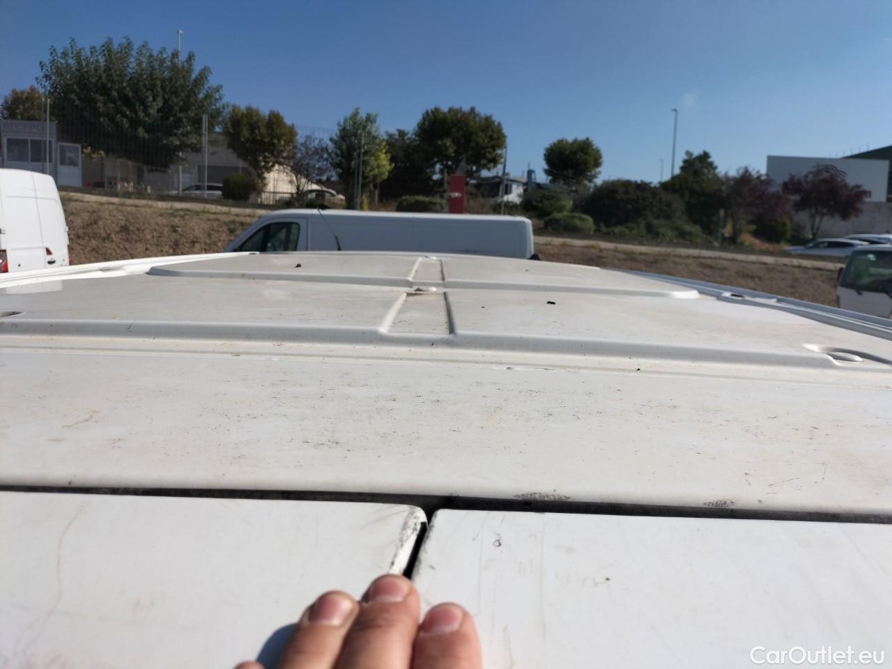 Ford  Transit  Custom Furgón 280 L1 Trend TDCi 105CV MT6 E6dT #9