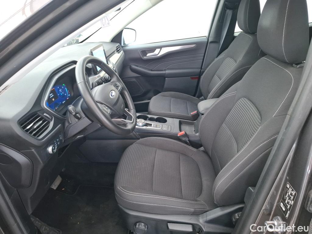 Ford  Kuga FORD  / 2019 / 5P / SUV 2.5 190 hybrid Flexifuel Pshift Titanium #8