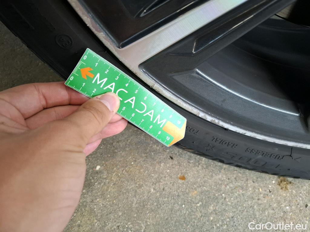 Bmw  Serie 1 BMW Série 1 / 2019 / 5P / Berline 116i DKG7 Business Design #4