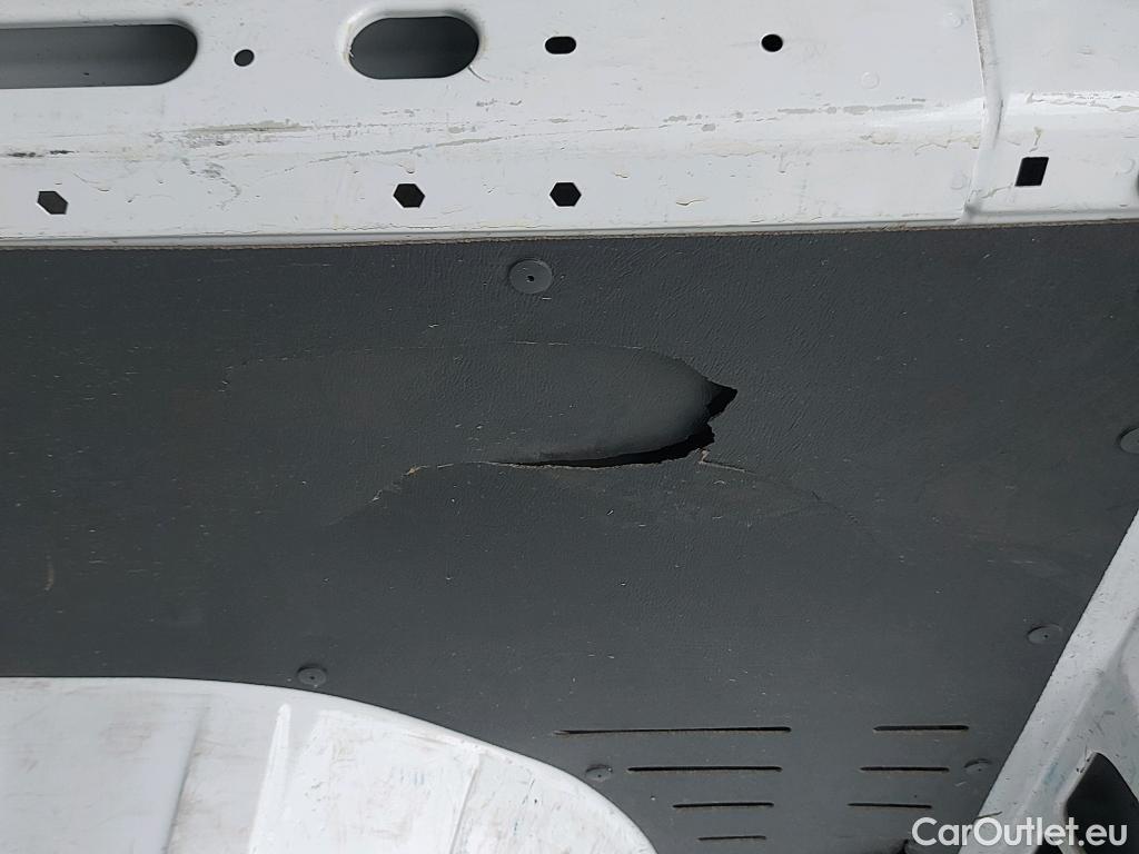  Opel  Movano OPEL  / 2021 / 4P / furgón Base L2H2 3.5T 2.2 BHDi 88kW #4