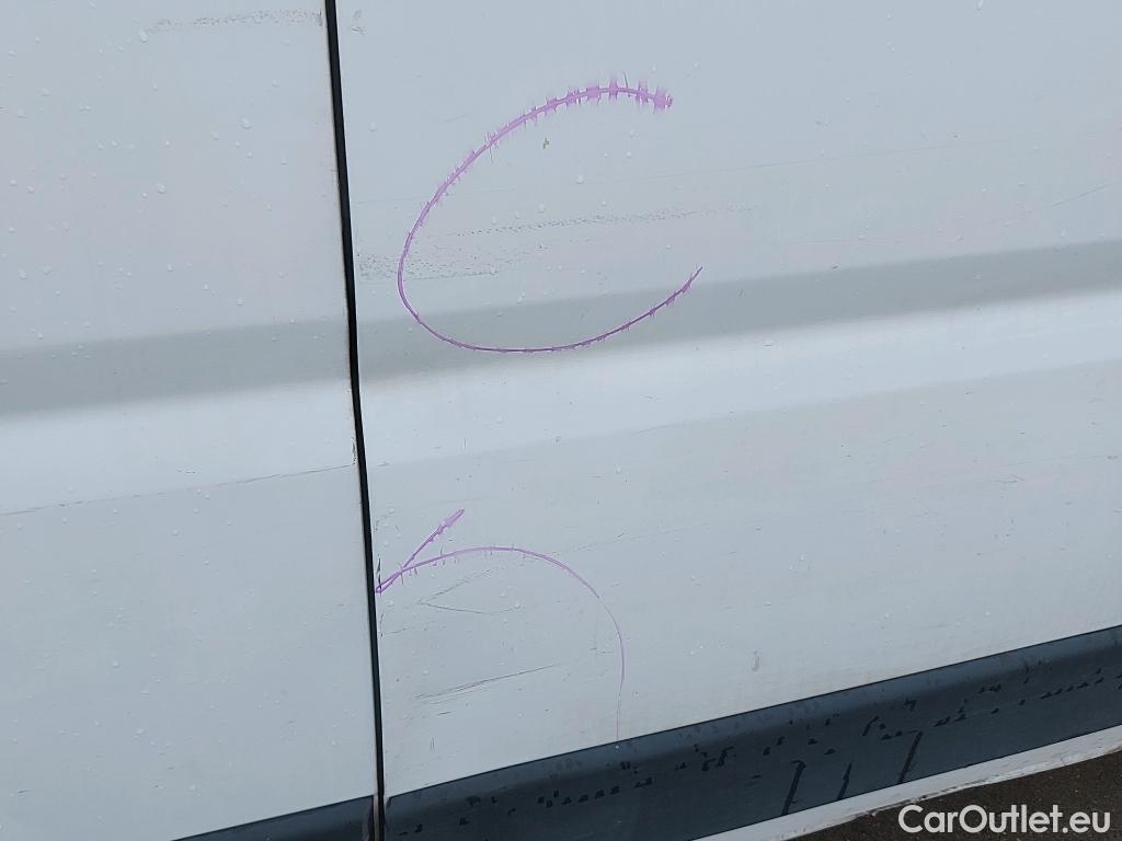  Opel  Movano OPEL  / 2021 / 4P / furgón Base L2H2 3.5T 2.2 BHDi 88kW #25