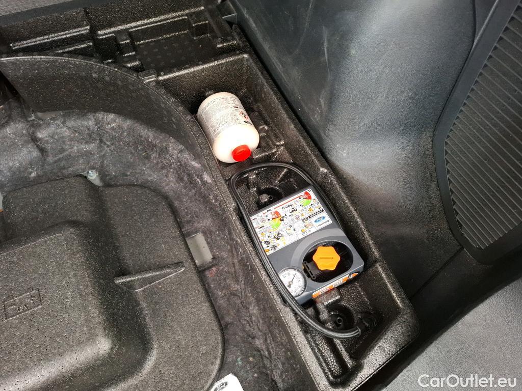 Ford  Kuga FORD  / 2019 / 5P / SUV 2.5 190 hybrid Flexifuel Pshift Titanium #11