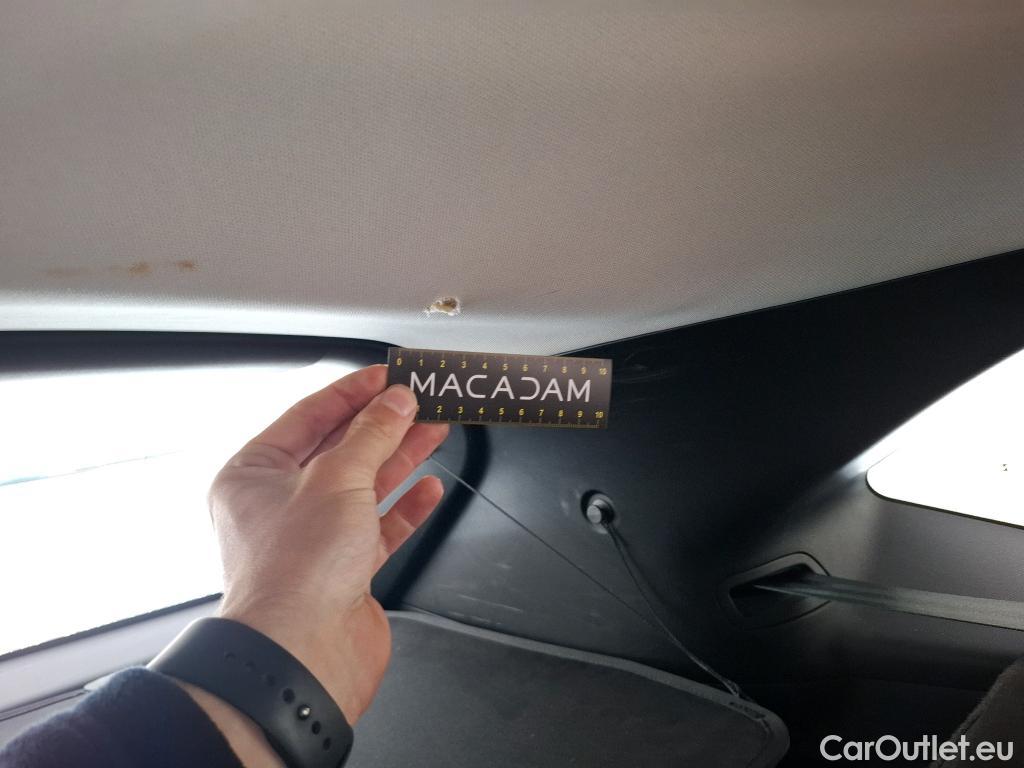 Ford  Kuga FORD  / 2019 / 5P / SUV 2.5 190 hybrid Flexifuel Pshift Titanium #9