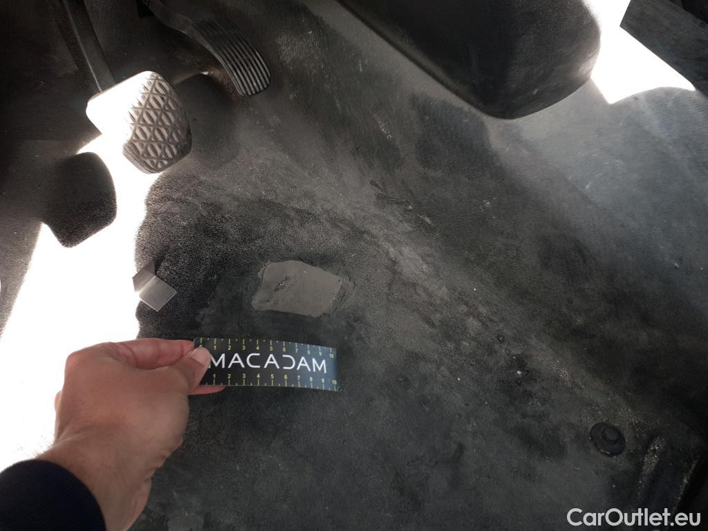  Mercedes  Vito MERCEDES-BENZ  / 2014 / 4P / furgón 111 CDI Larga #42