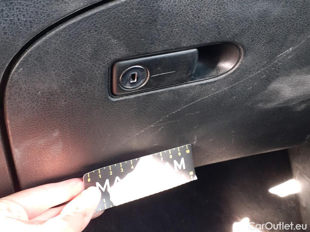  Mercedes  Vito MERCEDES-BENZ  / 2014 / 4P / furgón 111 CDI Larga #51